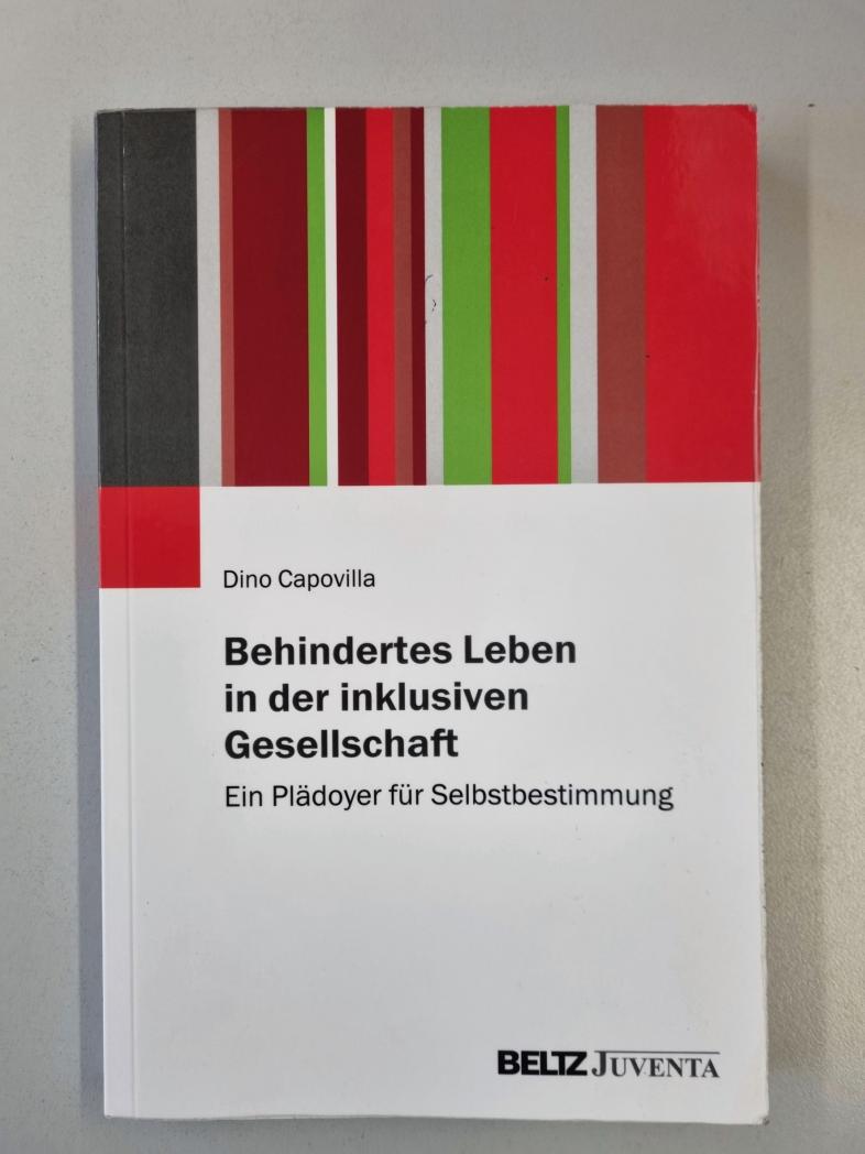 Buchcover von "Behindertes Leben in der inklusiven Gesellschaft" im nüchternen Beltz-Juventa-Design 